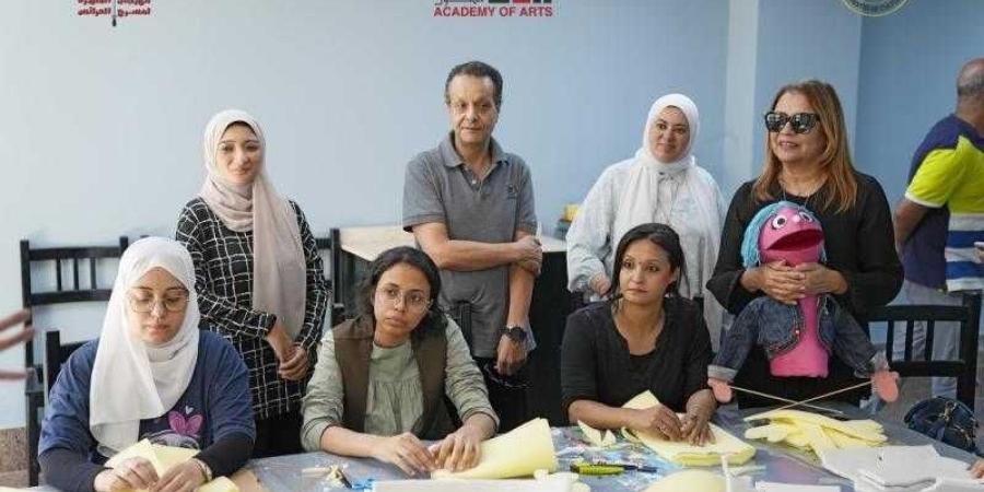 بالصور.. «غادة جبارة» تتابع نتائج ورش مهرجان القاهرة للعرائس في دورته الأولى - الأول نيوز
