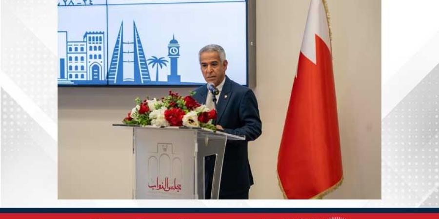 الأمانة العامة لمجلس النواب تُدشّن "جسور برلمانية" لفئة الشباب .. النائب الأول لرئيس مجلس النواب: نشر الثقافة البرلمانية تجسيد للرؤية الملكية السامية ودعم لمسيرة التنمية الوطنية - الأول نيوز