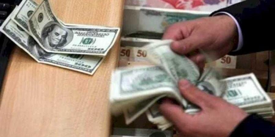 ضربات أمنية مستمرة لضبط مرتكبى جرائم الإتجار غير المشروع بالنقد الأجنبى - الأول نيوز