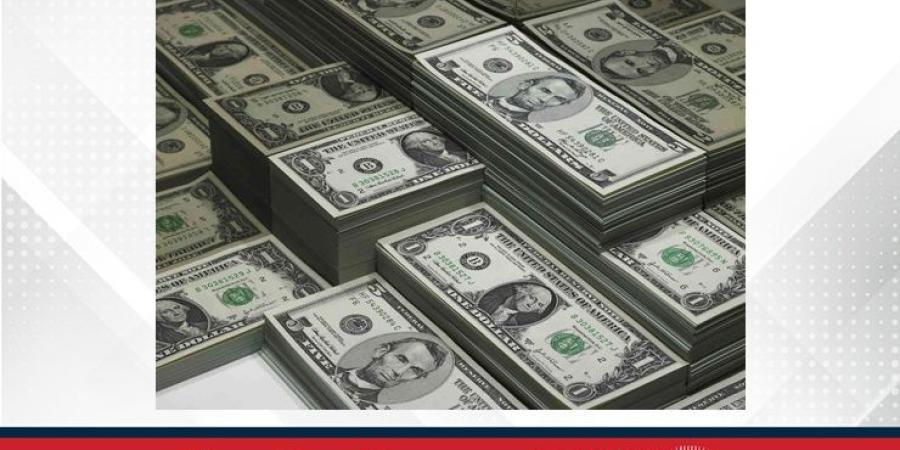 انخفاض الدولار قبل صدور بيانات واحتمال إغلاق الحكومة الأمريكية - الأول نيوز