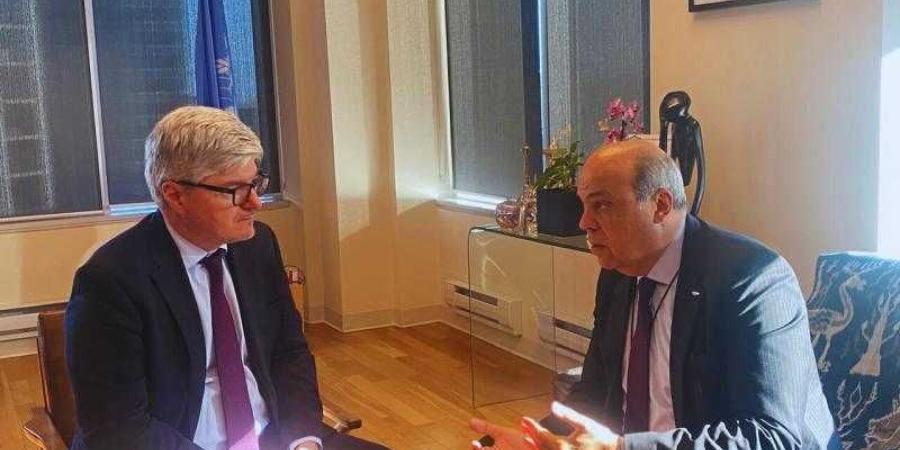 وزير الطيران المدني يبحث مع سكرتير عام ”الإيكاو” الموضوعات ذات الاهتمام المشترك لتعزيز التعاون الدولي ودعم منظومة السلامة الجوية. - الأول نيوز