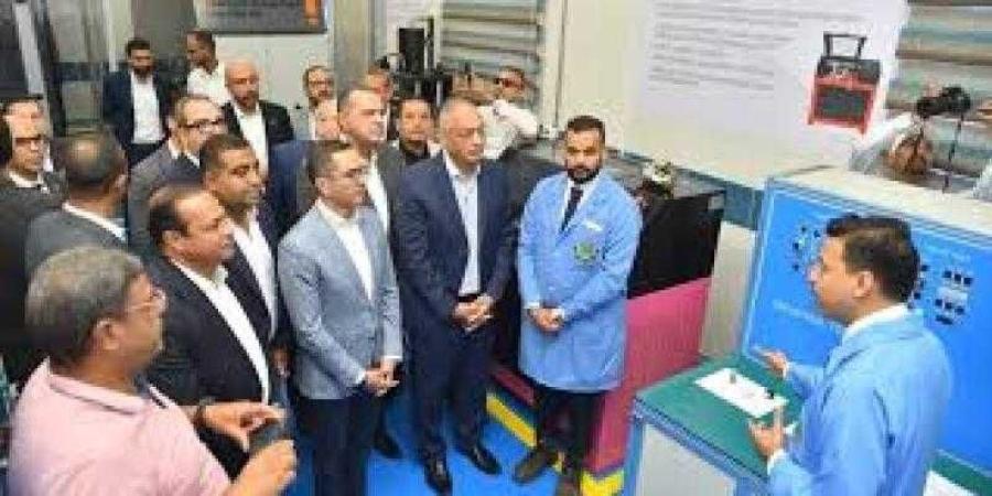 وزير الاستثمار والتجارة الخارجية يفتتح المرحلة الثانية من المعامل الصناعية المركزية بميناء العين السخنة - الأول نيوز