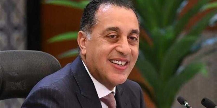 رئيس الوزراء يُصدر قراراً بتشكيل اللجنة الرئيسية لتطوير الإعلام المصري - الأول نيوز