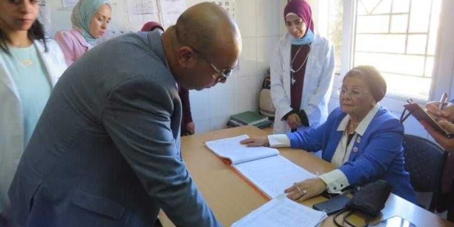 نائب وزير الصحة تتفقد وحدة طب أسرة الذراع البحري وتعقد اجتماعًا تنسيقيًا لضبط معدلات الولادات القيصرية بالإسكندرية - الأول نيوز