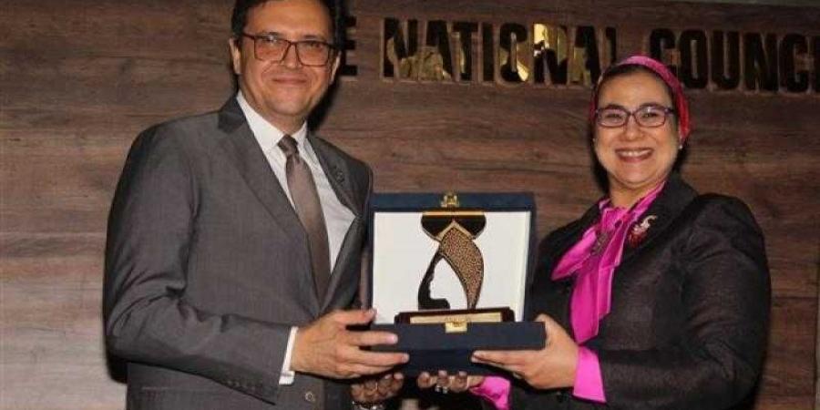 وزير الثقافة يشارك المجلس القومي للمرأة احتفالاته بذكرى نصر أكتوبر - الأول نيوز