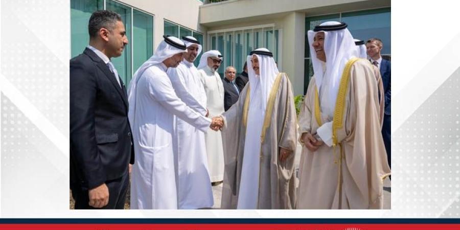 زار مركز التحكم التابع لهيئة الكهرباء والماء واطلع على أدائها الإيجابي خلال الصيف.. نائب رئيس مجلس الوزراء: مواصلة تقديم خدمتي الكهرباء والماء بكفاءة واعتمادية عالية بفضل تكامل الجهود والتوظيف الأمثل للموارد - الأول نيوز