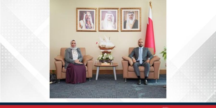 وزير التنمية الاجتماعية يستقبل فريق مركز مايكرو آرت لتدريب الفنون الفائز بالجائزة الأولى في ملتقى "أولادنا" الدولي للفنون - الأول نيوز