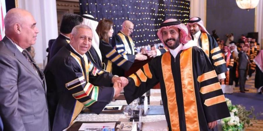 الأكاديمية العربية تحتفل بتخريج 159 من حملة الماجستير والدكتوراه من المعهد الدولي للنقل واللوجيستيات - الأول نيوز