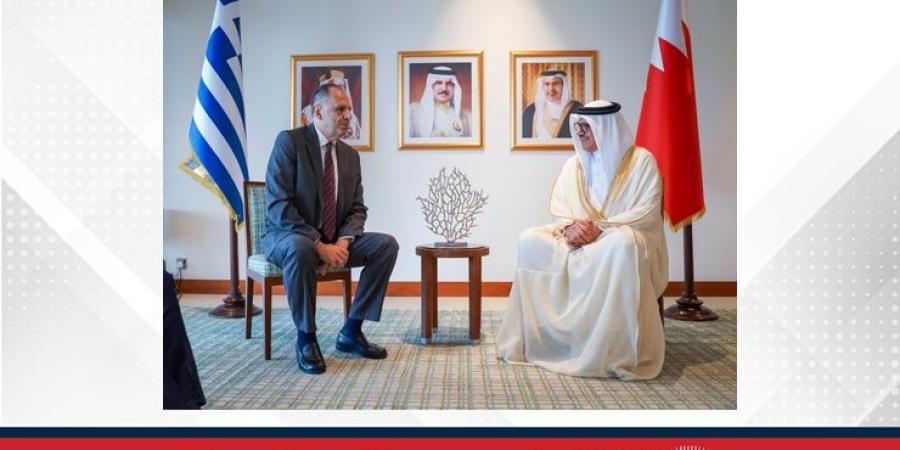 وزير الخارجية يلتقي مع وزير الخارجية في جمهورية اليونان - الأول نيوز