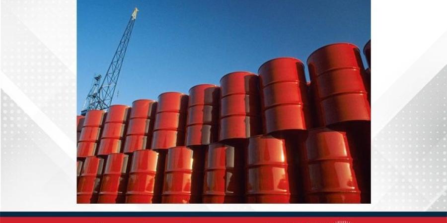 تراجع أسعار النفط نحو خسائر شهرية ثالثة مع صعود الدولار وزيادة المعروض العالمي - الأول نيوز