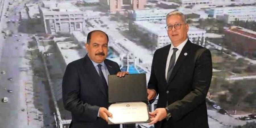 وزير البترول والثروة المعدنية يُكرم إنبي وبتروجت وصان مصر في أديبك 2025 - الأول نيوز