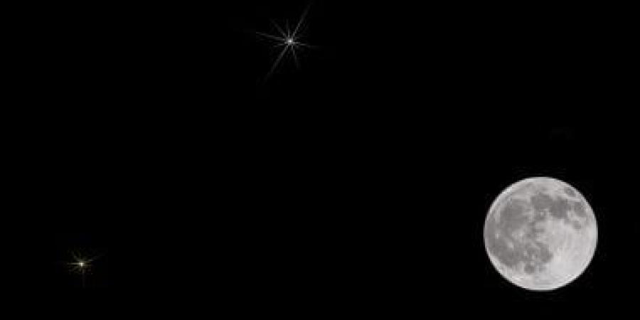 علماء ألمان يبتكرون جهاز ليزر لحفر جليد أقمار المشتري وزحل - الأول نيوز