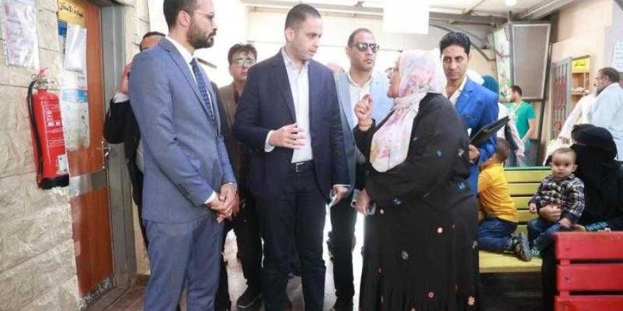 نائب وزير الصحة يتفقد مستشفيات مطروح ويوجه بتسريع تشغيل «الصدر» و«الحميات» - الأول نيوز