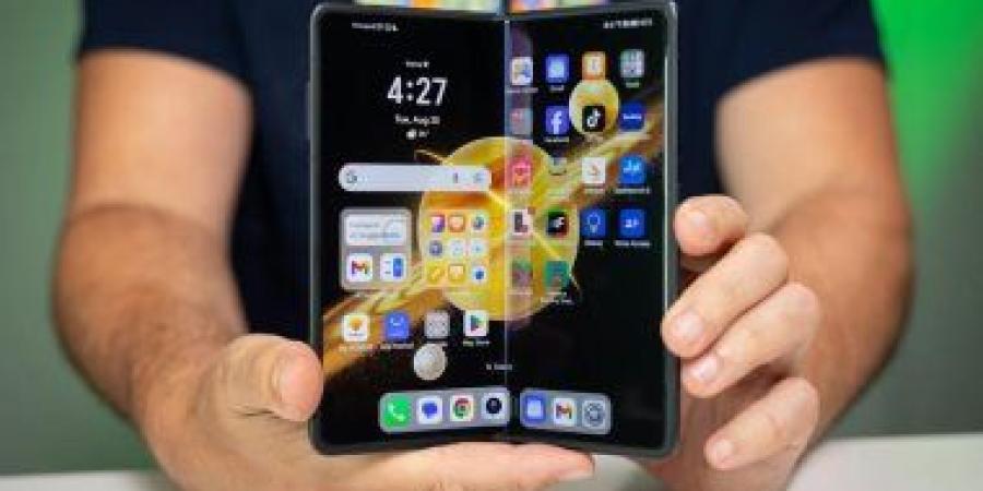 آيفون فولد يُعيد رسم خريطة المنافسة فى سوق الأجهزة القابلة للطى - الأول نيوز