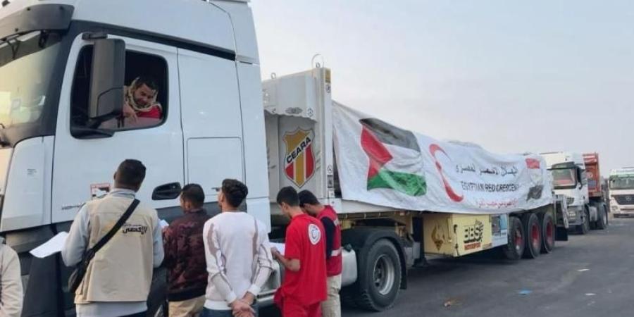 إطلاق قافلة زاد العزة الـ68 إلى غزة بحمولة 280 ألف سلة غدائية - الأول نيوز