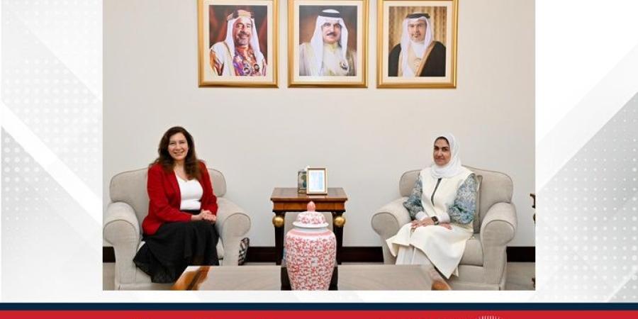 مستشارة جلالة الملك للشؤون الثقافية والعلمية تستقبل سفيرة جمهورية مصر العربية - الأول نيوز