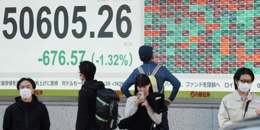 الأسهم الآسيوية تقتفي أثر وول ستريت.. وسوفت بنك يواصل النزف - الأول نيوز